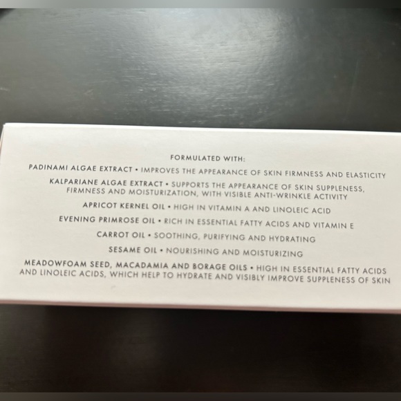 SUPER HEALTHY SKIN™
AMAZING SLEEP OIL - Picture 4 of 5